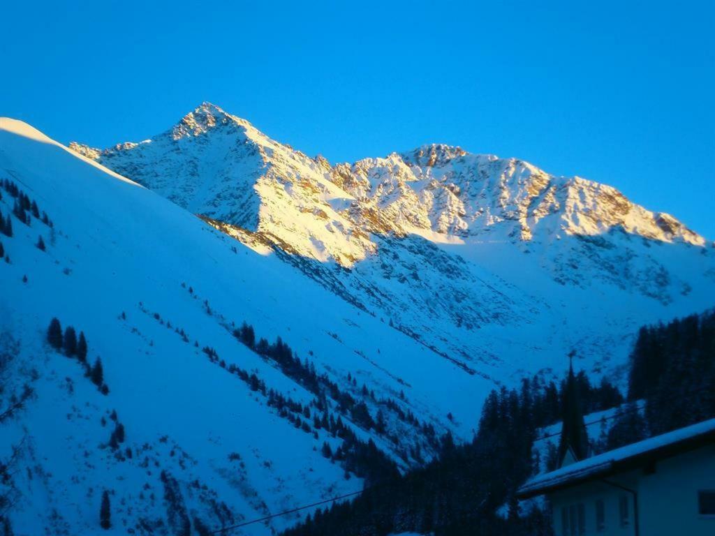 Tanneck Garni Apartamento Berwang Exterior foto